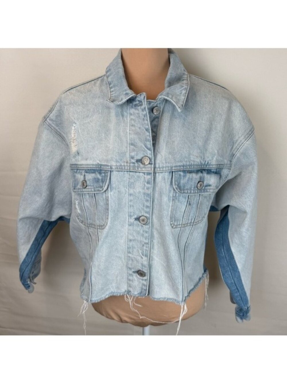 Abercrombie & Fitch Oversized Denim Jean Jacket Women’s Large Cropped Raw Hem
